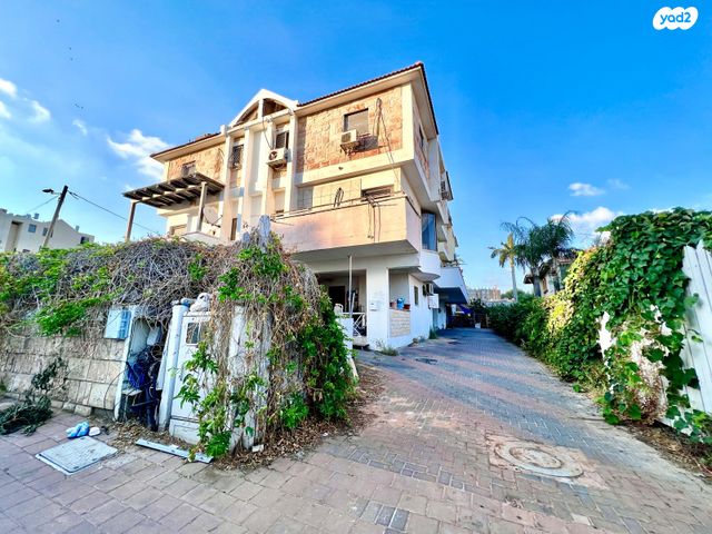 בית פרטי/ קוטג', הפורצים 25, רמת אפרים, נתניה