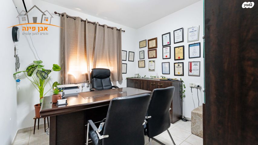 דו משפחתי, דולב, גדרה הצעירה, גדרה