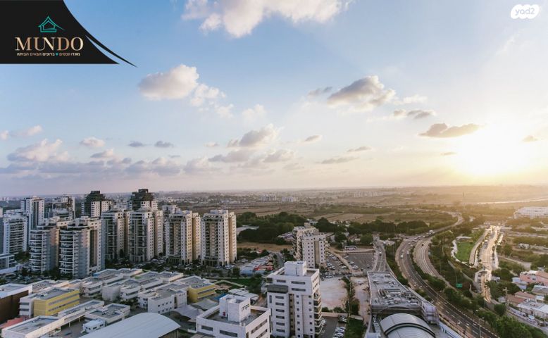 גג/ פנטהאוז, שדרות הרב משה שמואל שפירא, פארק המושבה, באר יעקב
