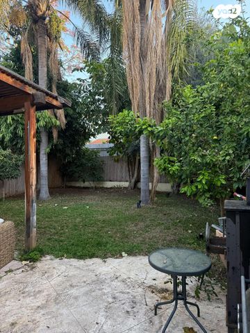 בית פרטי/ קוטג', הורד 32, נאות הפרחים, גן יבנה