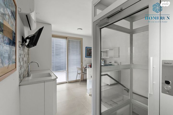 גג/ פנטהאוז, יצחק קצנלסון, שיכון ותיקים, חולון