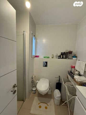 דירה, גבעת התחמושת, קרית שרת מערב, חולון