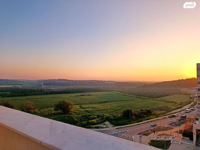 גג/ פנטהאוז, שדרות ההגשמה, בצוותא, חריש