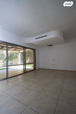 דירת גן, עמק איילון, הפרחים, מודיעין מכבים רעות