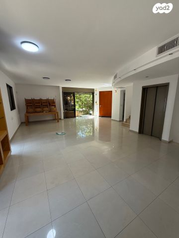 בית פרטי/ קוטג', השלום, אזור