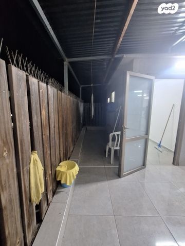 דירה, שאר העיר, מזכרת בתיה