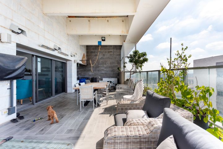 גג/ פנטהאוז, רחובות המדע, רחובות