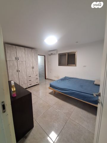 דירה, שאר העיר, מזכרת בתיה