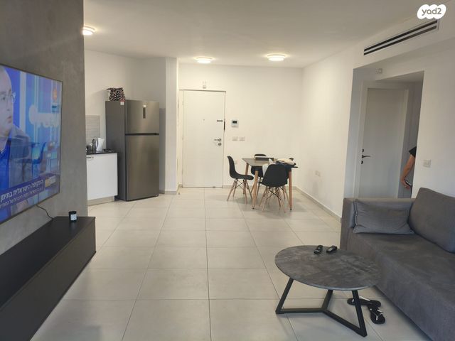 דירה, שדרות ציונה צרפת, גדרה מזרח, גדרה