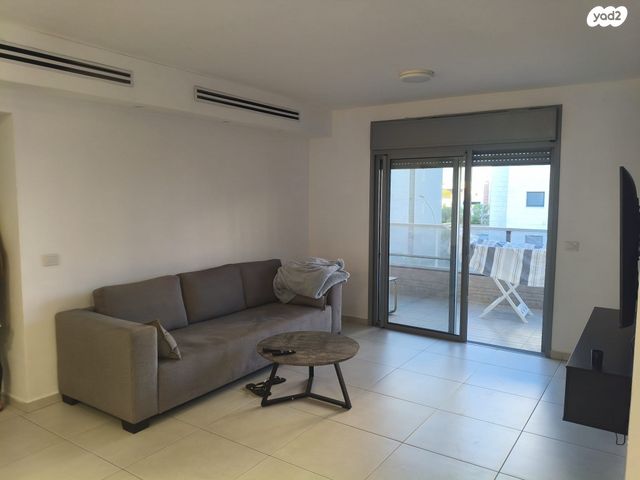 דירה, שדרות ציונה צרפת, גדרה מזרח, גדרה