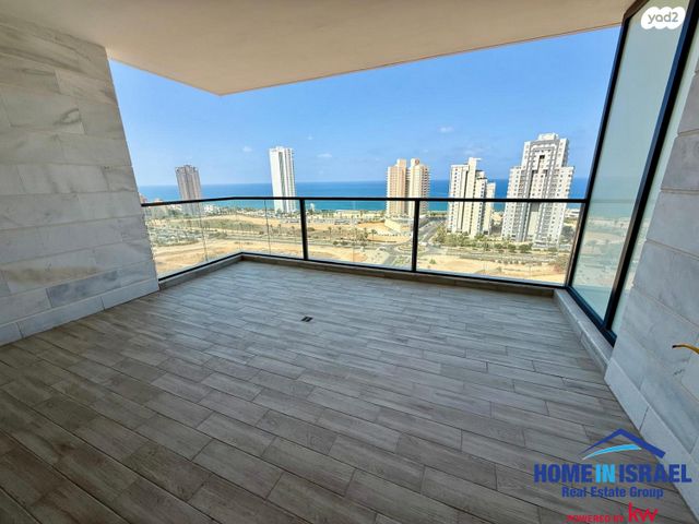 אמנון ליפקין שחק 