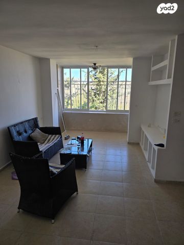 דירה, חיים תורן, פסגת זאב, ירושלים