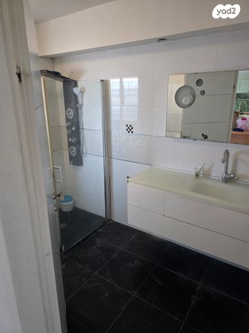 דירה, חיים תורן, פסגת זאב, ירושלים