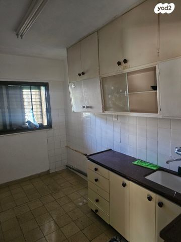 דירה, דרך צרפת, קרית שפרינצק, חיפה