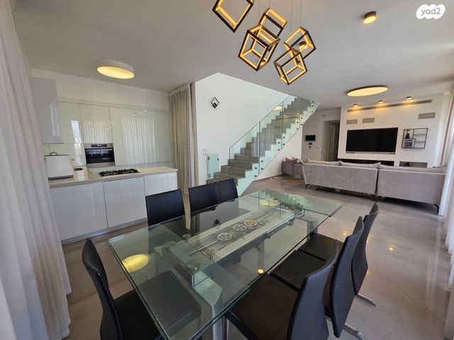 ד' / מערב מרכז העיר