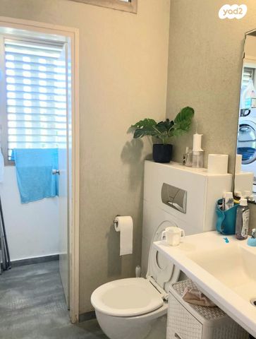 דירה, הלוטוס, קרית הפרחים - 2005, רעננה