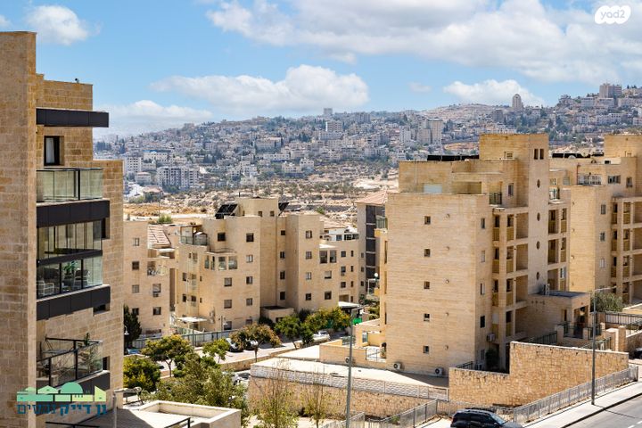 דירה, אלעזר מנחם גלרנטר, חומת שמואל, הר חומה, ירושלים