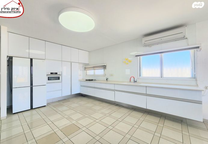 גג/ פנטהאוז, יהודה הלוי, לב המושבה / מרכז העיר, פתח תקווה