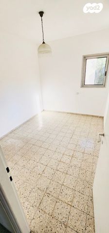 דירה, ד"ר כהן 10, שכונת בן גוריון, מרכז העיר ג', רמת גן