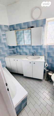 דירה, ד"ר כהן 10, שכונת בן גוריון, מרכז העיר ג', רמת גן