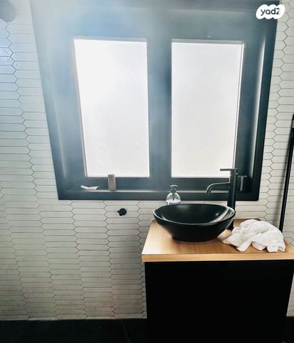 חנויות/ שטח מסחרי, בן יהודה 108, הצפון הישן - דרום, תל אביב יפו