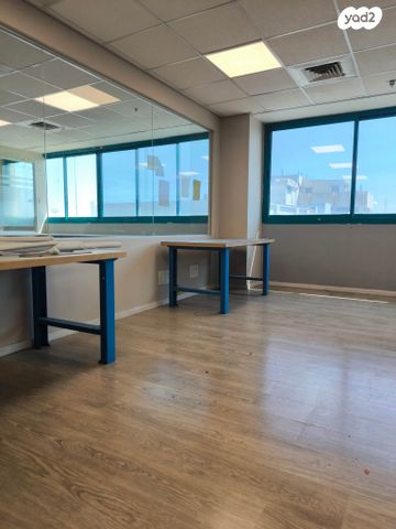 משרדים, כפר סבא