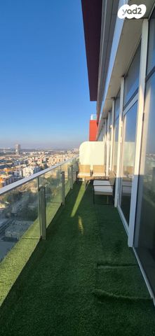 חלל עבודה משותף, מצדה 7, אזור תעשיה צפון, בני ברק