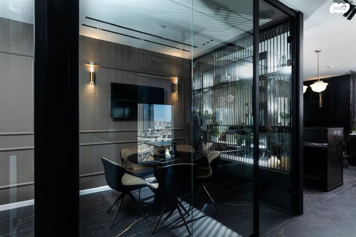 משרדים, דרך מנחם בגין 156, תל אביב יפו