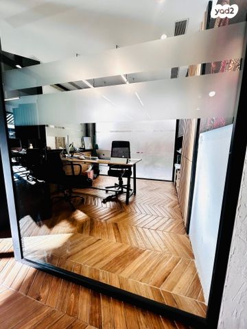 חנויות/ שטח מסחרי, בן יהודה 108, הצפון הישן - דרום, תל אביב יפו