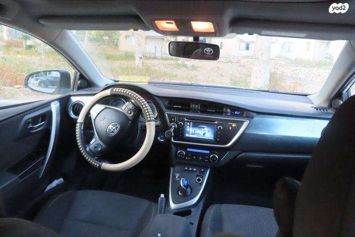 מודעת רכב טויוטה אוריס