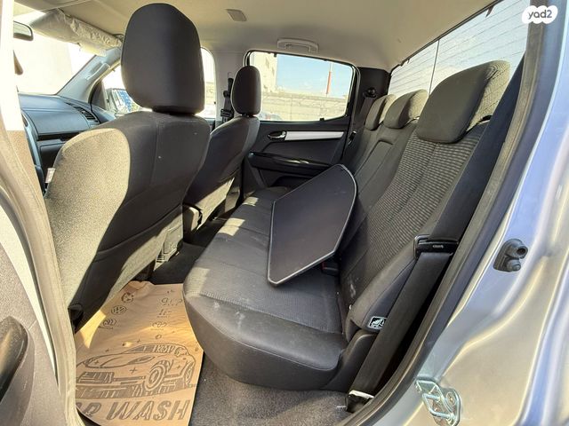 איסוזו די-מקס