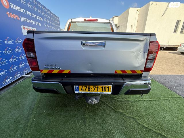 מודעת רכב איסוזו די-מקס