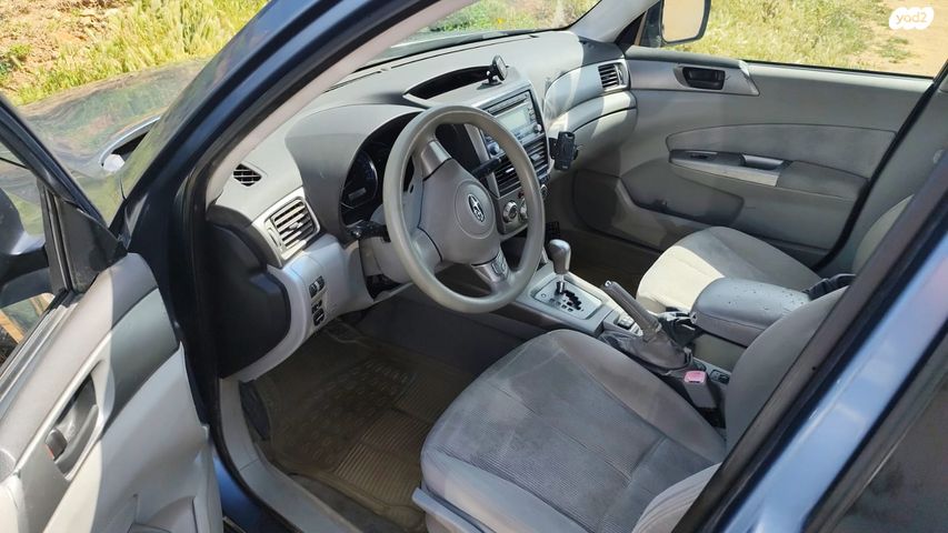 סובארו פורסטר