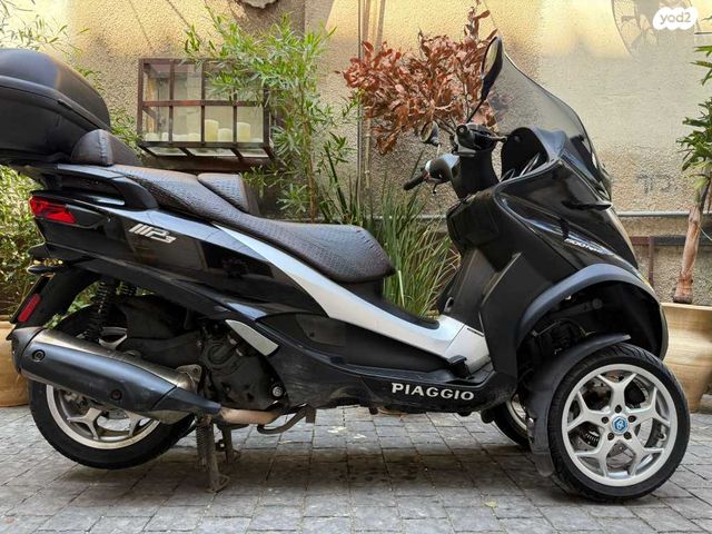 מודעת רכב פיאג'ו MP3 500