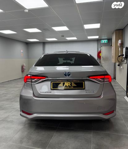 טויוטה קורולה