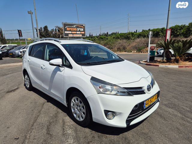 מודעת רכב טויוטה ורסו