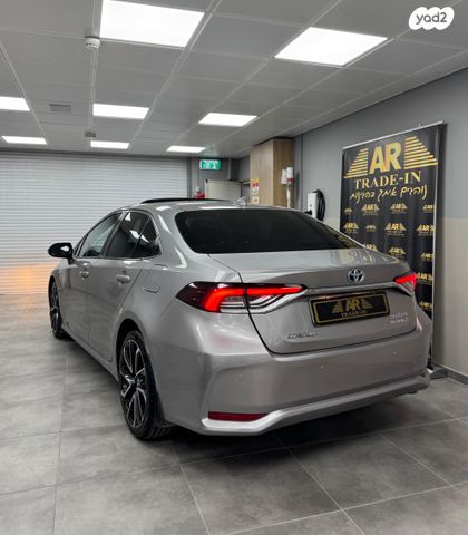 טויוטה קורולה