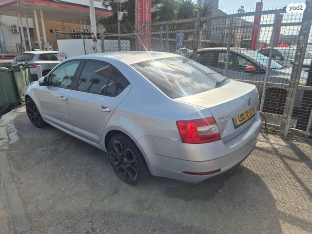 סקודה אוקטביה