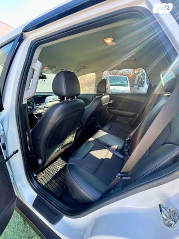 קיה נירו פלוס