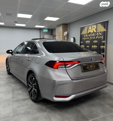 טויוטה קורולה