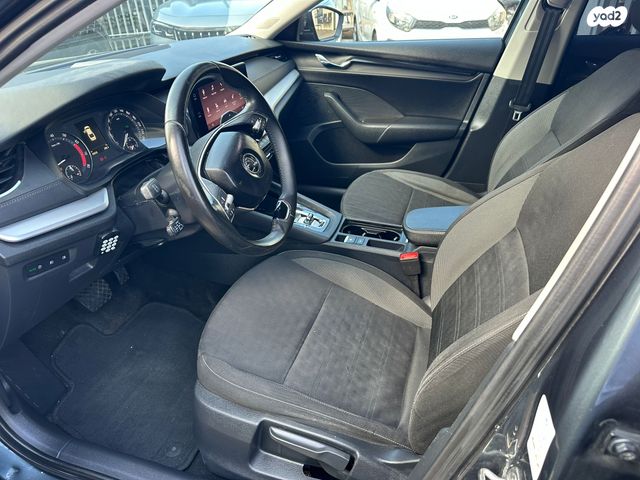 סקודה אוקטביה