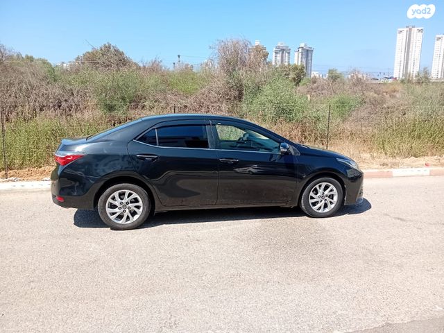 טויוטה קורולה