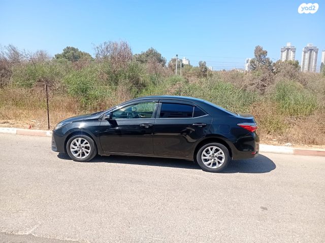 טויוטה קורולה