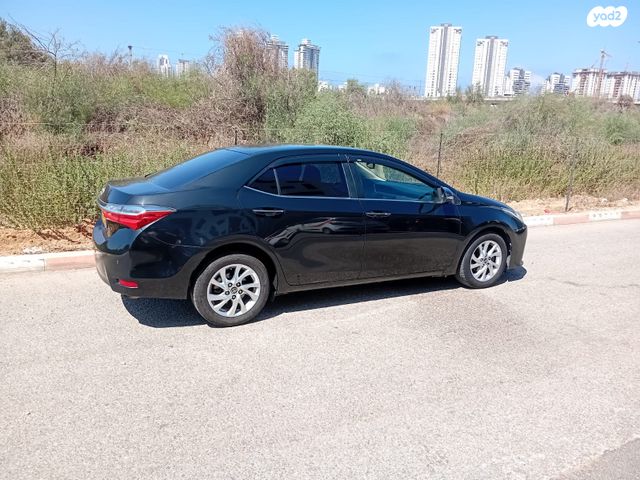 טויוטה קורולה