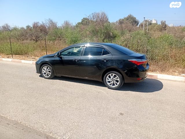 טויוטה קורולה