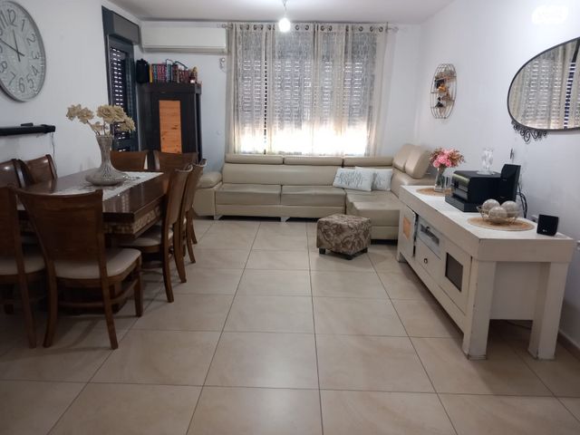 יונה בן אמיתי 49