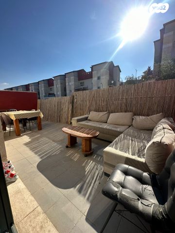 דירה, יוני נתניהו 1015, קרית ארבע, קרית ארבע