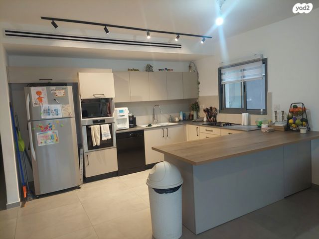 דירה, ניצנים 10, אלקנה, אלקנה