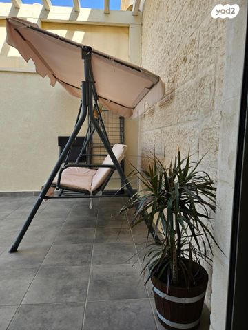 דירה, מר עוקבא 2, רמת עזרא / רמת בית שמש ד-2, בית שמש