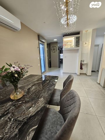 דירה, מר עוקבא 2, רמת עזרא / רמת בית שמש ד-2, בית שמש